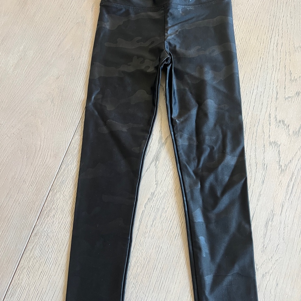 Pixie Lane black Camo leggings 
Never worn